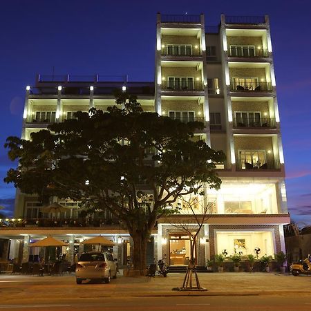 Jazz Hotel Da Nang Buitenkant foto